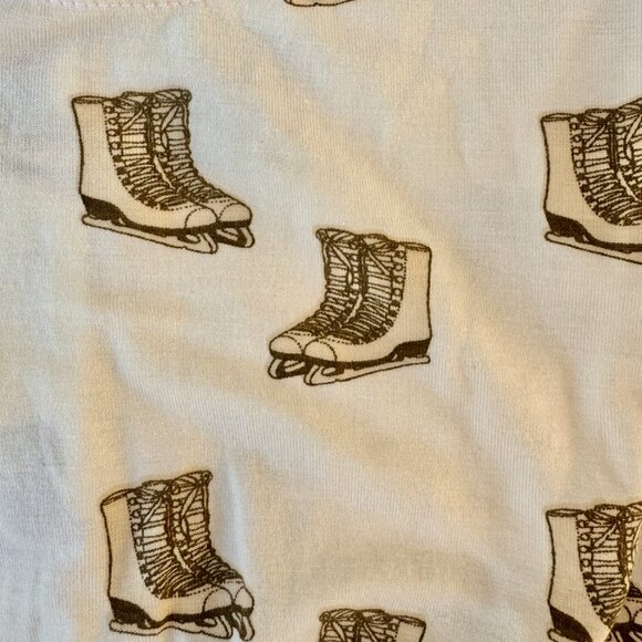 Kate Quinn Bubble Romper | Long Sleeve, Peplum, Ice Skates Print | 18–24M | NWT - Picture 4 of 6